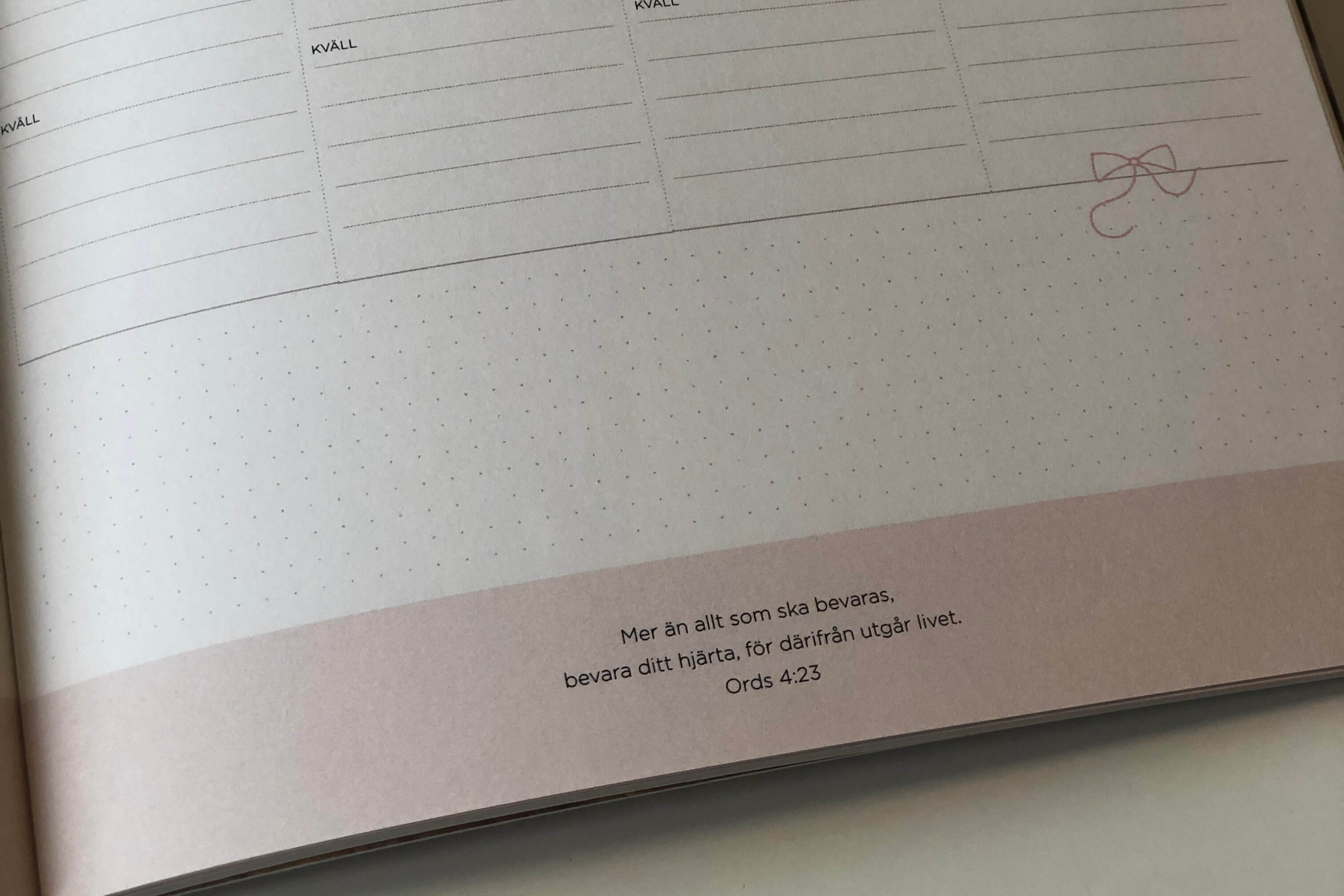 The Perfect Peace™ Pure Grace Livskalender Vertikal-L