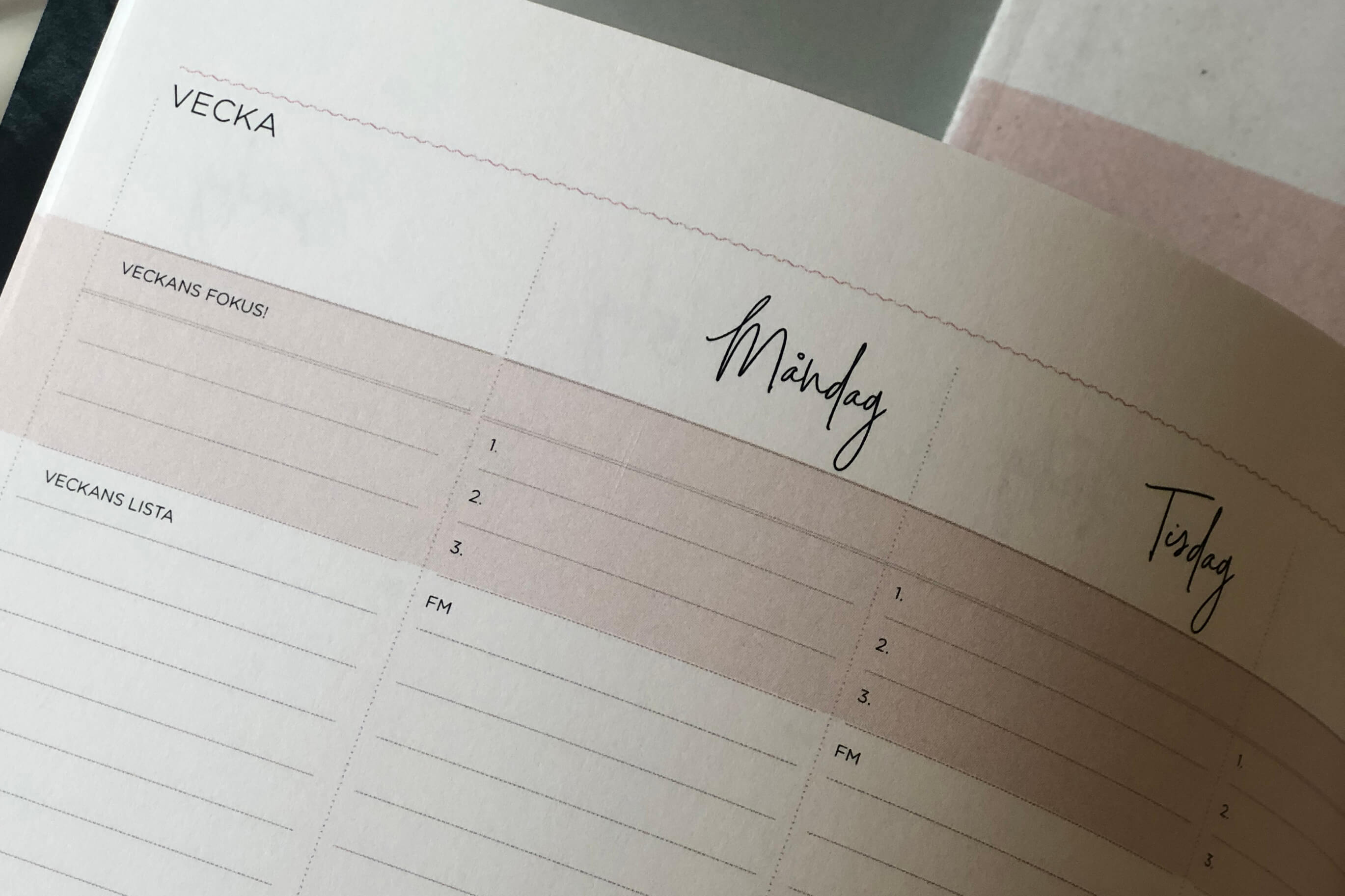 The Perfect Peace™ Pure Grace Livskalender Vertikal-L